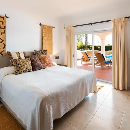 Golf- Mit Fantastischer Aussicht, Pool, Jacuzzi, Sauna, Golf, Tennis... * Budens